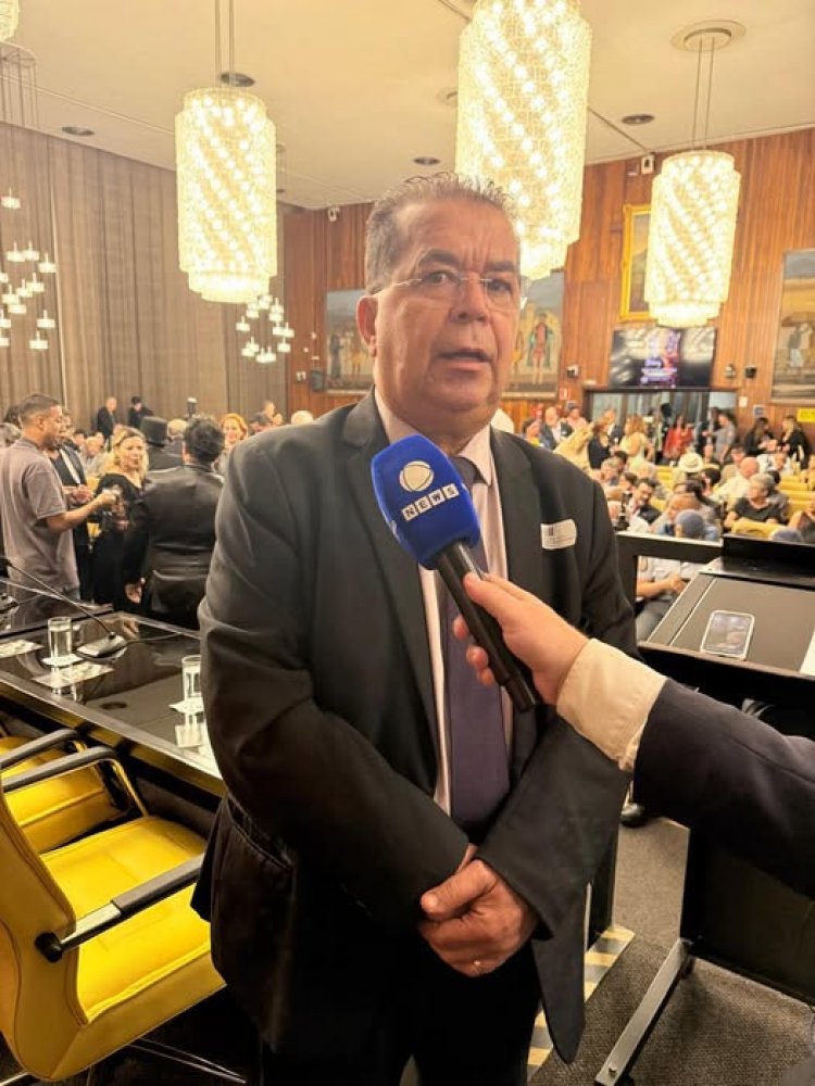 Na Câmara Municipal de São Paulo, falando sobre advocacia, reconhecimento e responsabilidade pública.