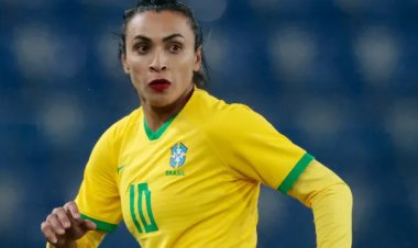 Jornal inglês lista 50 cavadinhas históricas e cita Marta, Ceni, Djalminha e Pato